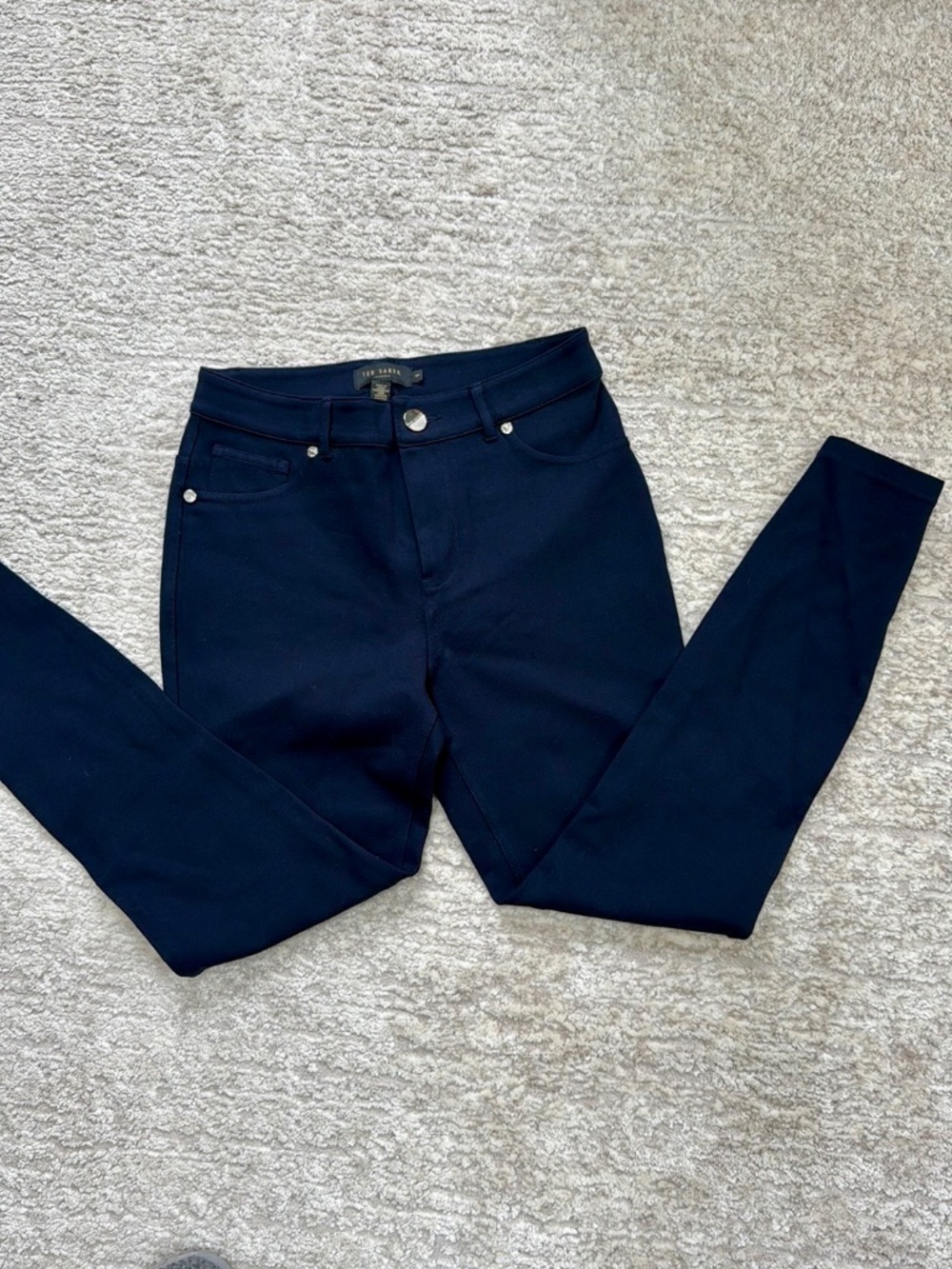*LIKE NEW* Ted Baker Women's Navy Blue Stretch Ankle Pants w/ Chrome Accents - 1 - Picture 2 of 11